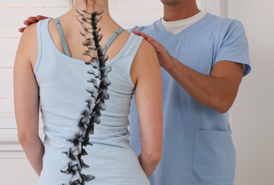 Suffering From Adult Scoliosis Here S What You Need To Know